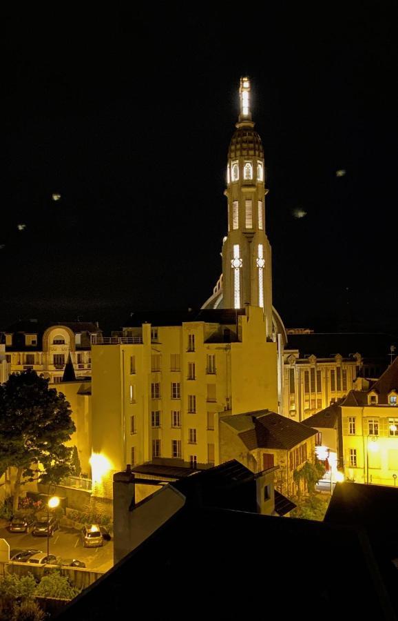 Le Vichy Centre, Spacieux Et Cosy T2 Avec Vue, Au Calme Kültér fotó