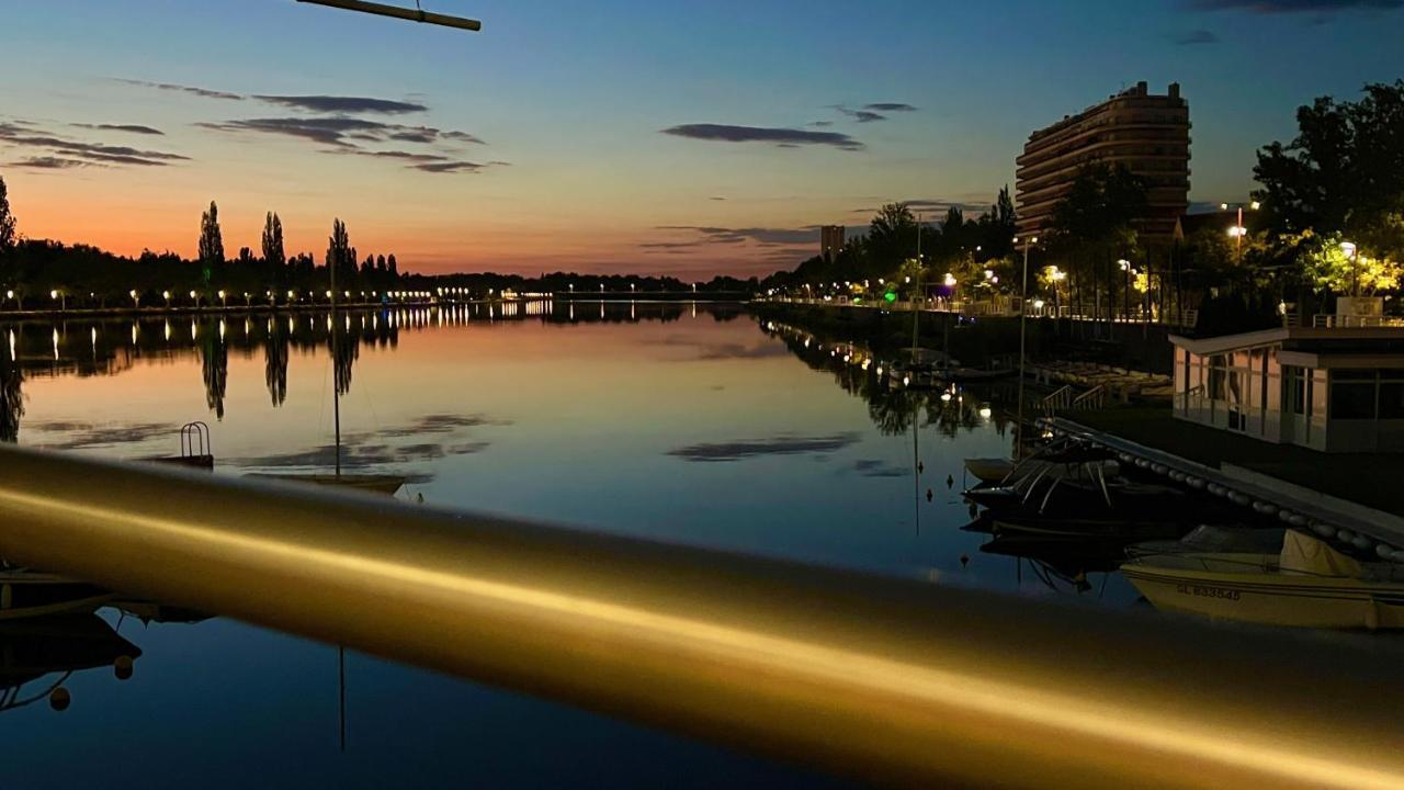 Le Vichy Centre, Spacieux Et Cosy T2 Avec Vue, Au Calme Kültér fotó